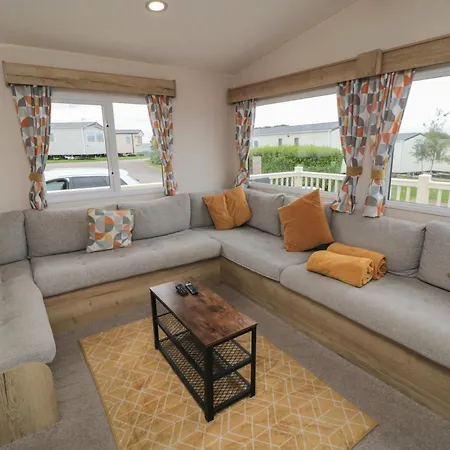 No30 Elm Rise Filey